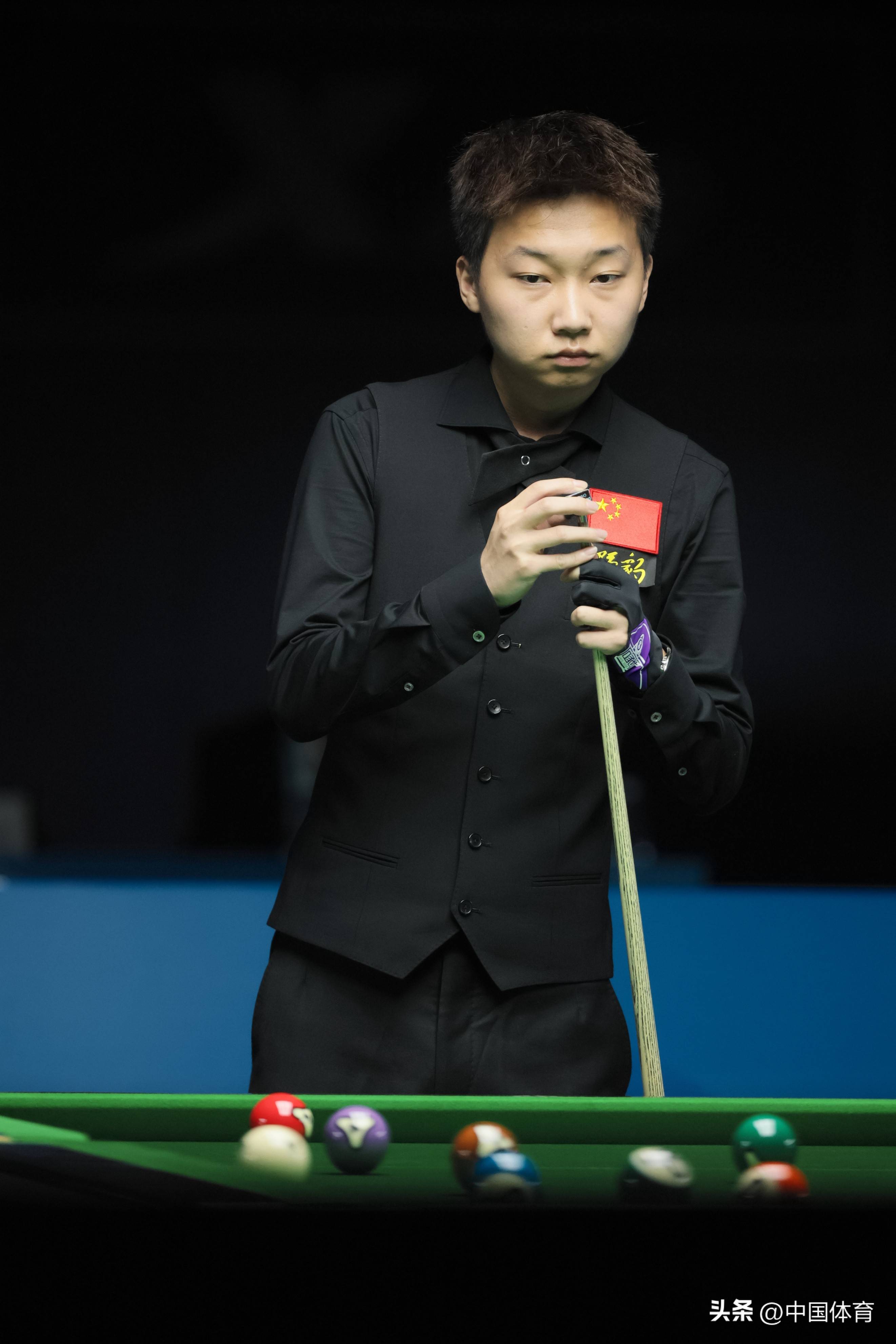 胜过千言万 胜过千言万