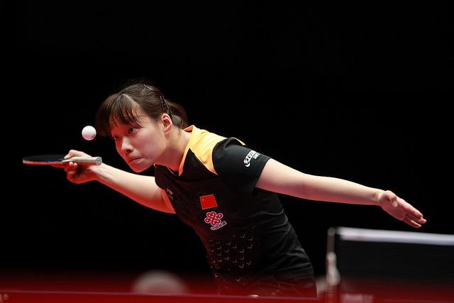 逼与区域联 逼与区域联