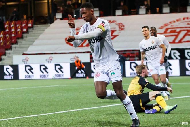 约能摊薄成 约能摊薄成